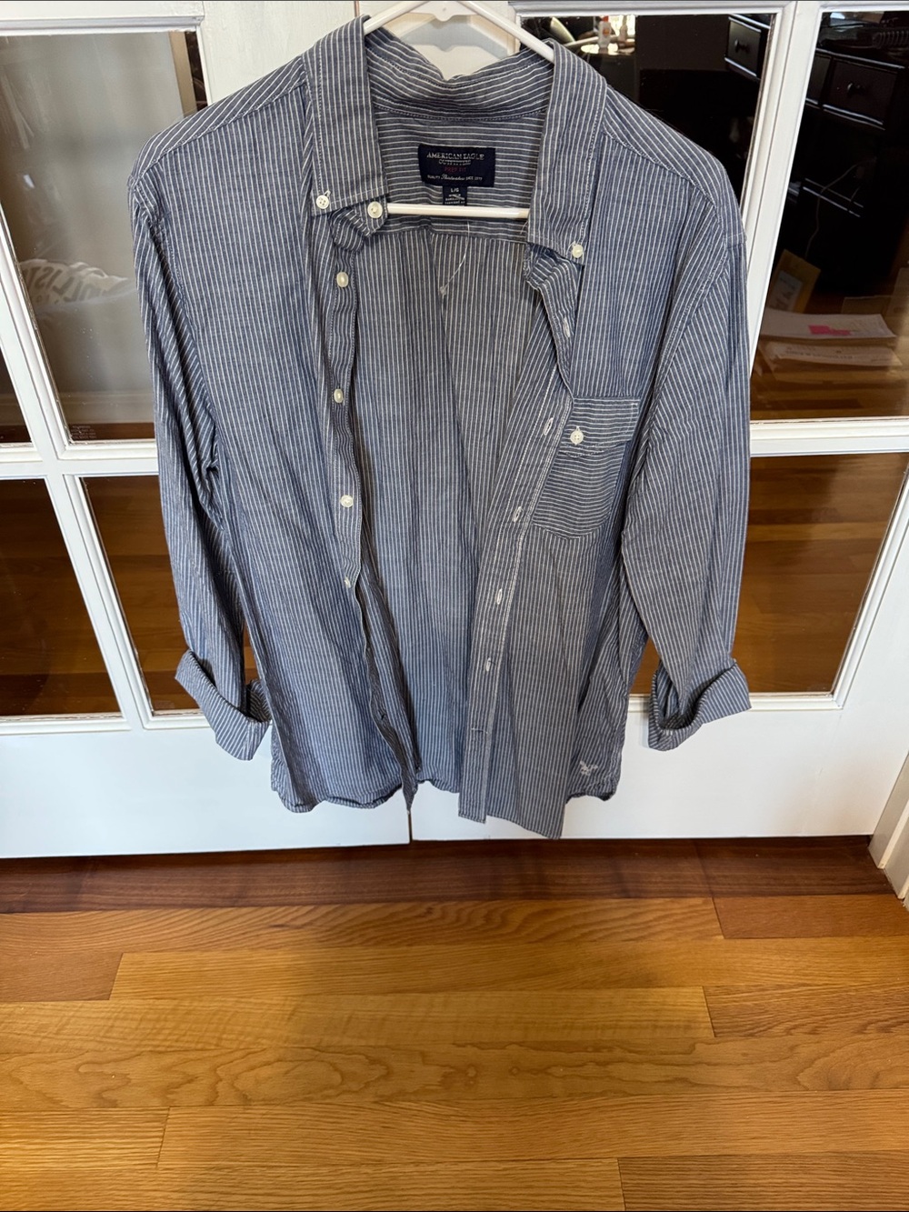 American Eagle blue & White Pinstripe Button-Up Shirt
